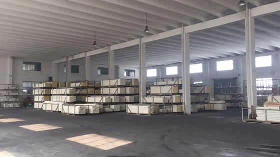 Υπηρεσία επεξεργασίας χύτευσης υψηλής θερμοκρασίας ανθεκτικός κυλίνδρος κεραμικού αλουμινίου για κυλίνδρους
